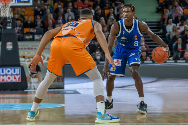 特缺阵时的 特缺阵时的